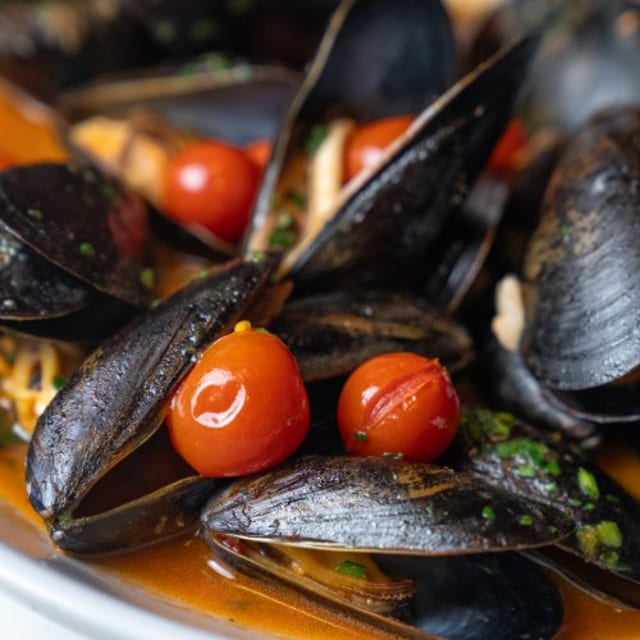 Mussels Fra Diavolo.